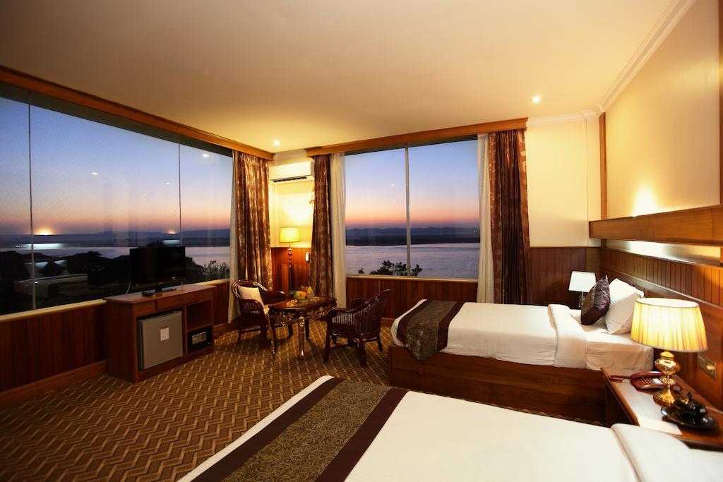 Ayarwaddy River View Hotel Mandalay Exteriér fotografie