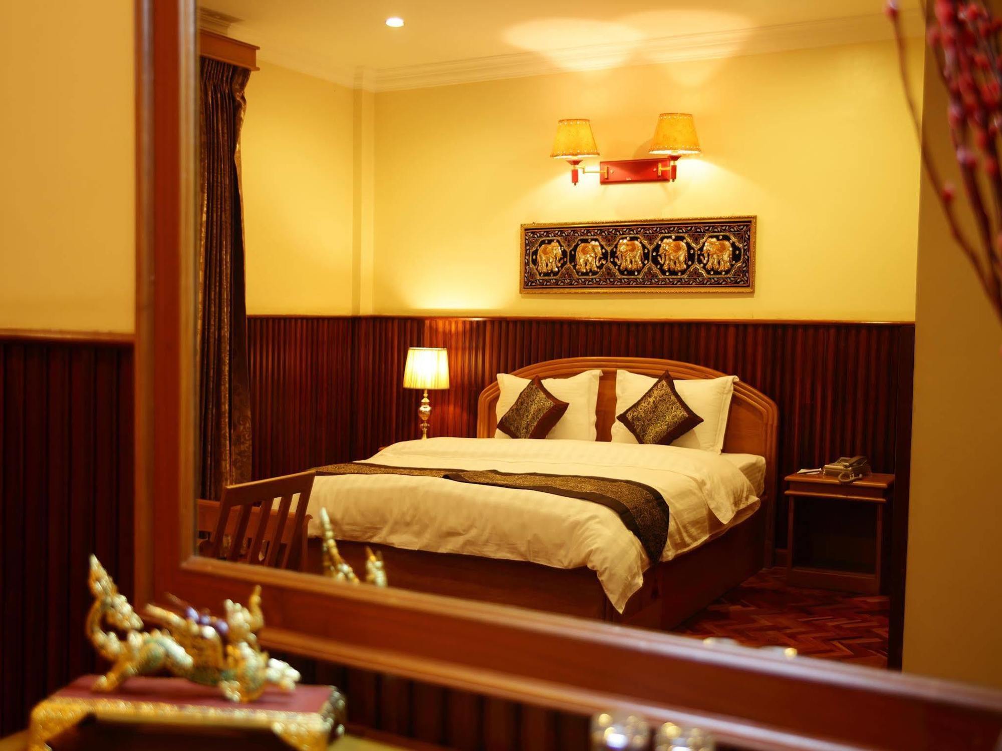 Ayarwaddy River View Hotel Mandalay Exteriér fotografie